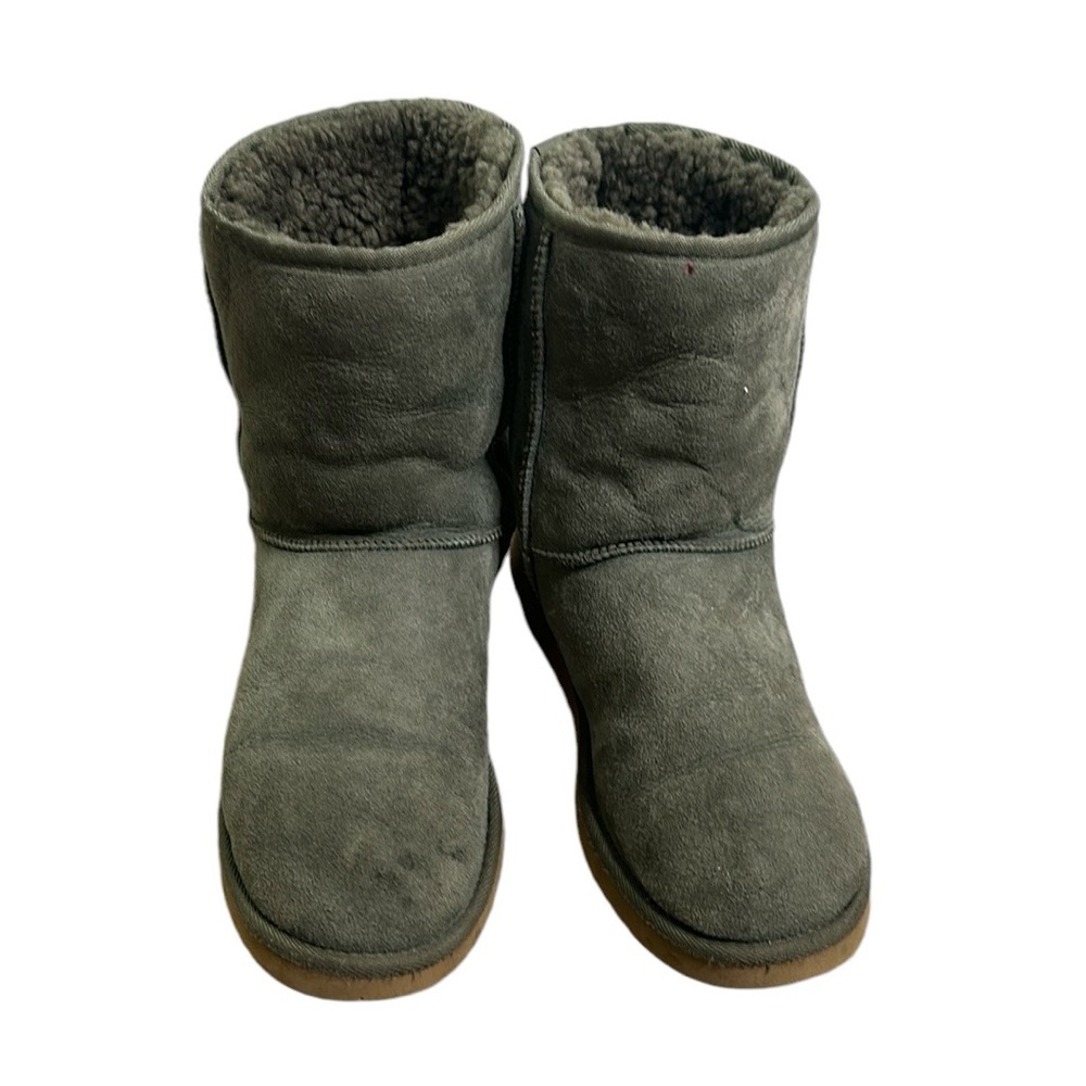 Ugg Australia olive green boot size 10w